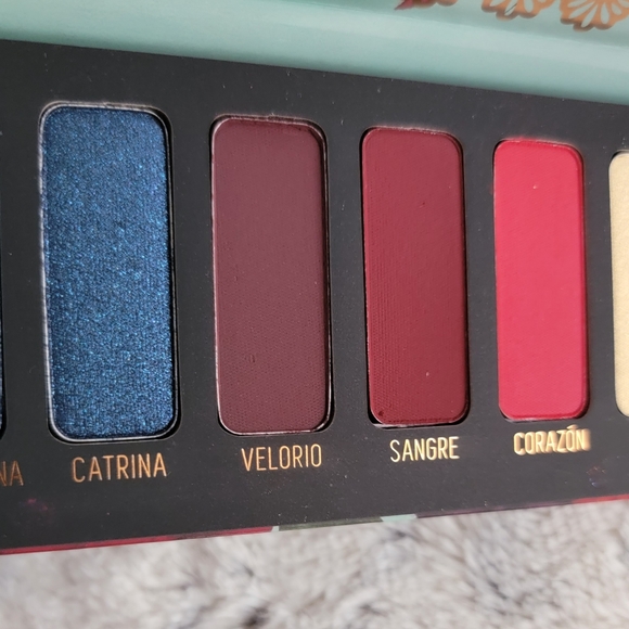 Muerte Eyeshadow Palette Melt Cosmetics - Picture 9 of 13